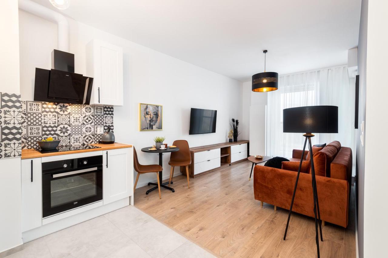 Kairos Apartments -Tower II Premium - Darmowy Parking, Silownia, Sauna - Scisle Centrum Катовіце Екстер'єр фото